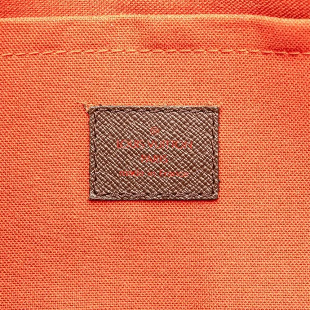 Louis Vuitton delivery duty
